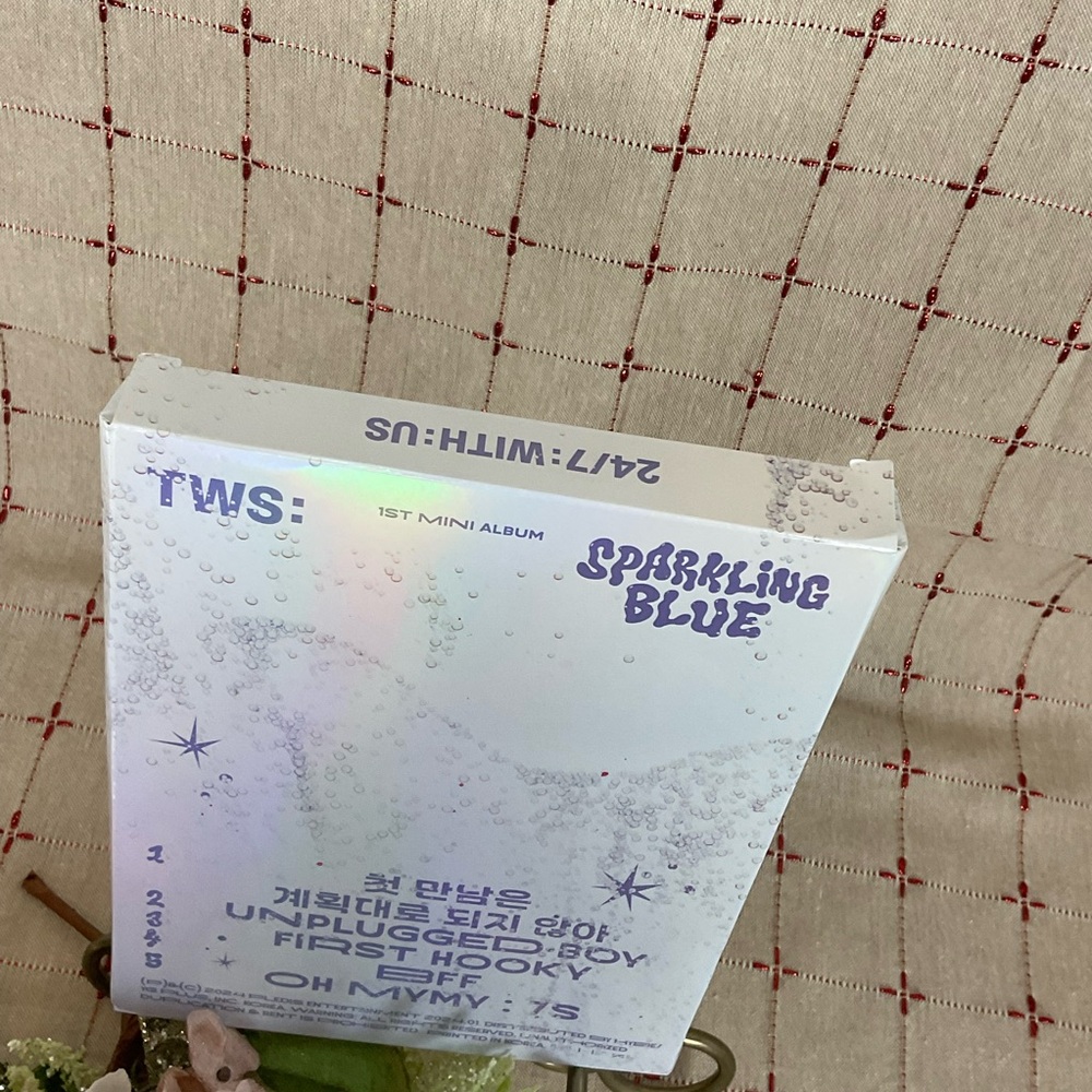 TWS 1st Mini Album Sparkling Blue Target Exclusive Hanjin 24/7 With Us - Picture 10 of 13